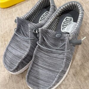 Hey Dude Men's Wally Stretch Sox Gray - NWOT
